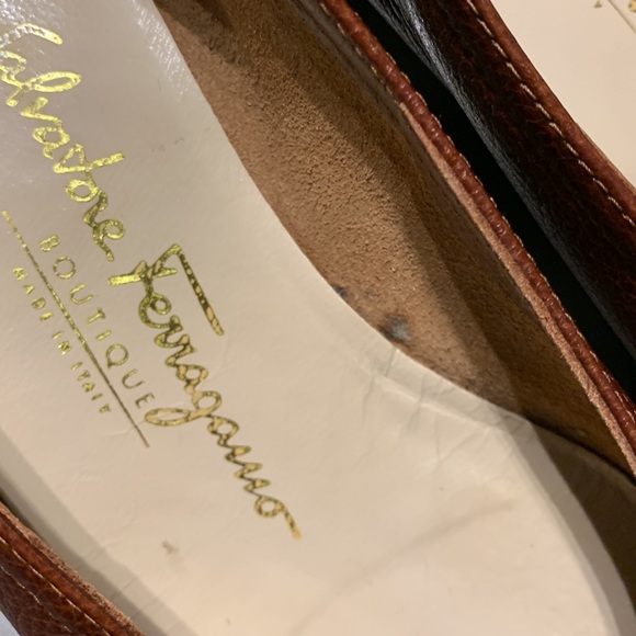 Salvatore Ferragamo Cognac Brown Pebbled Leather Flat Size 9 - Picture 8 of 11